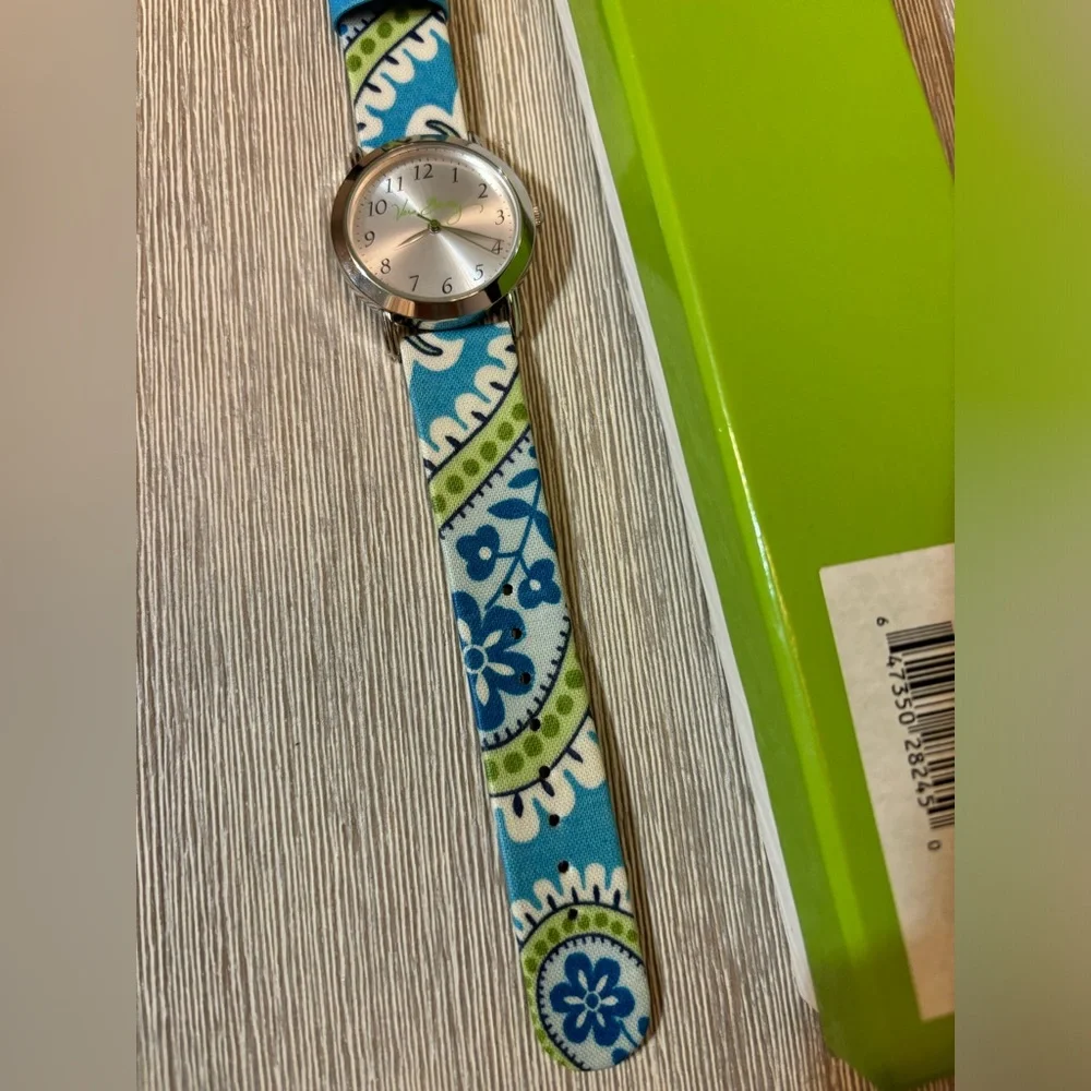 NWT Vera Bradley Blue Floral Watch